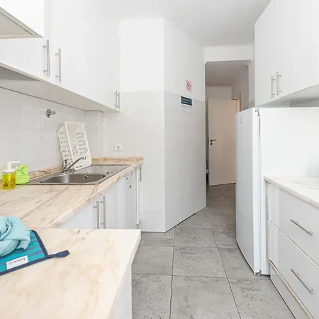 Houze Spacious Near Marquês De Pombal Appartement Lisboa